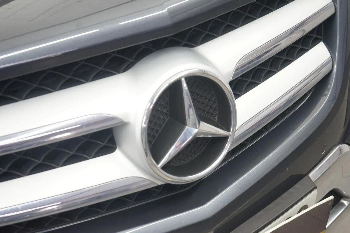 mercedes-benz-glk-200-2015-diesel-2143cc