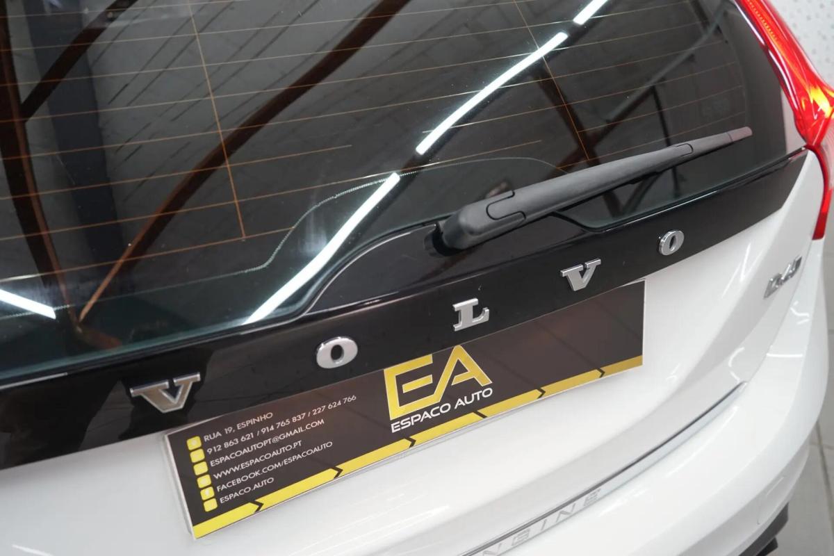 volvo-v60-2015-hibrido-a-diesel-2400cc
