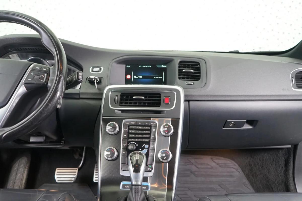 volvo-v60-2015-hibrido-a-diesel-2400cc