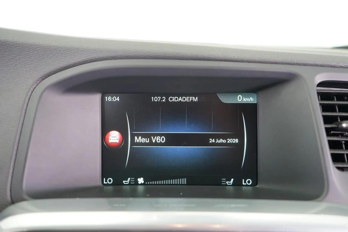 volvo-v60-2015-hibrido-a-diesel-2400cc
