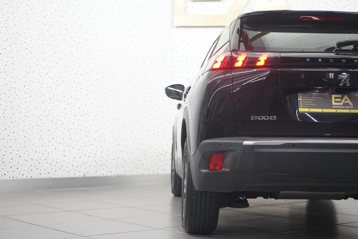 peugeot-2008-2021-gasolina-1199cc