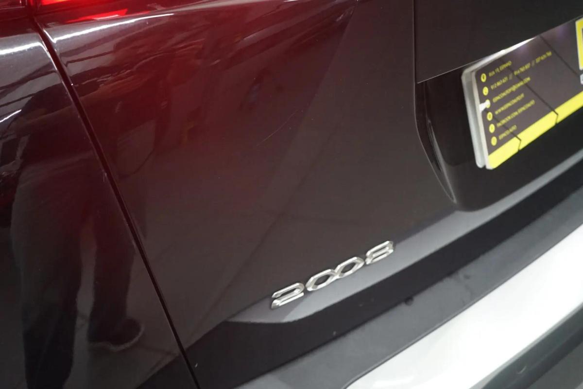 peugeot-2008-2021-gasolina-1199cc