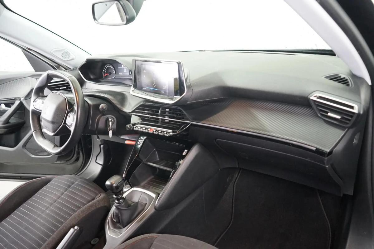 peugeot-2008-2021-gasolina-1199cc