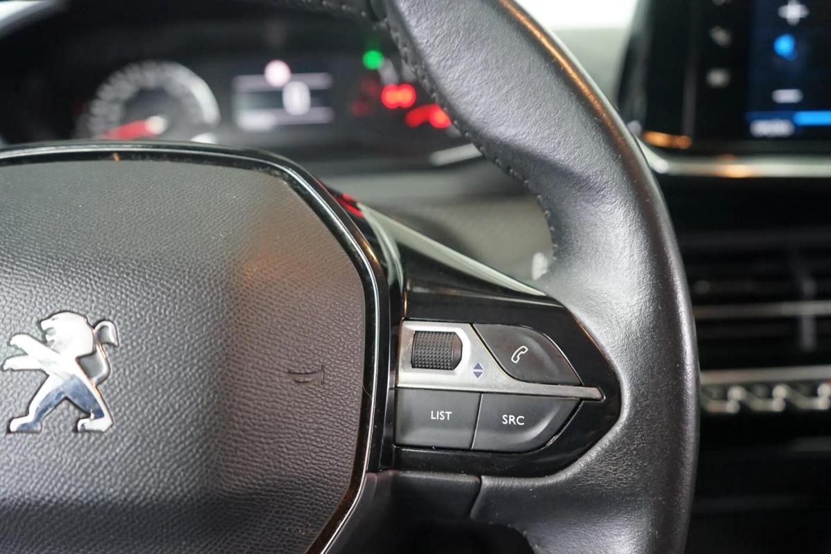 peugeot-2008-2021-gasolina-1199cc