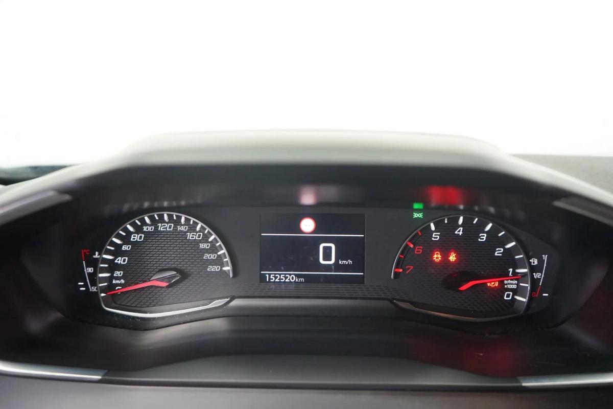peugeot-2008-2021-gasolina-1199cc