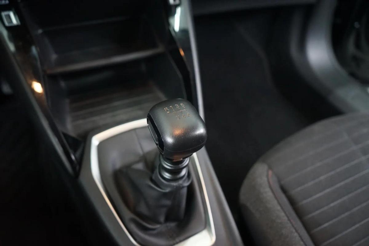 peugeot-2008-2021-gasolina-1199cc