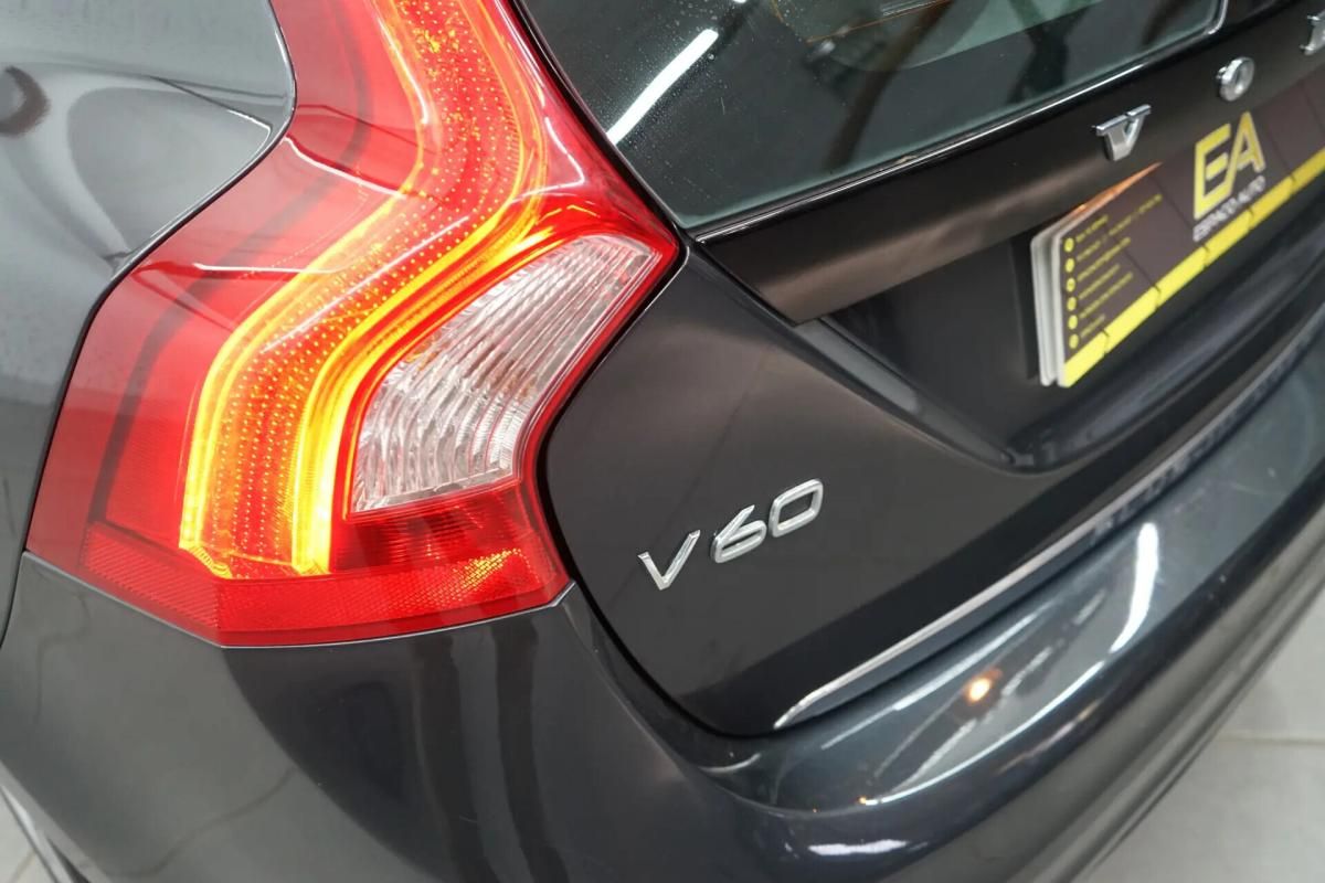 volvo-v60-2014-hibrido-a-diesel-2400cc