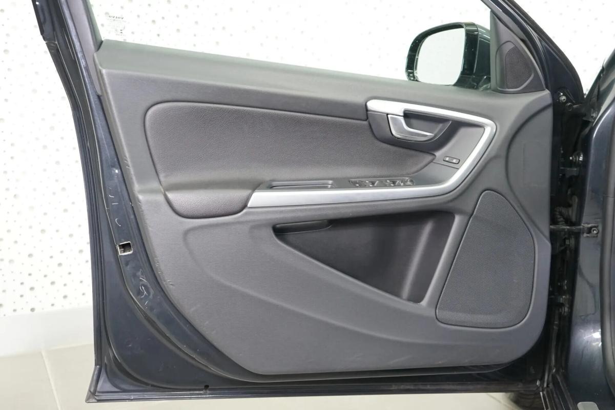 volvo-v60-2014-hibrido-a-diesel-2400cc