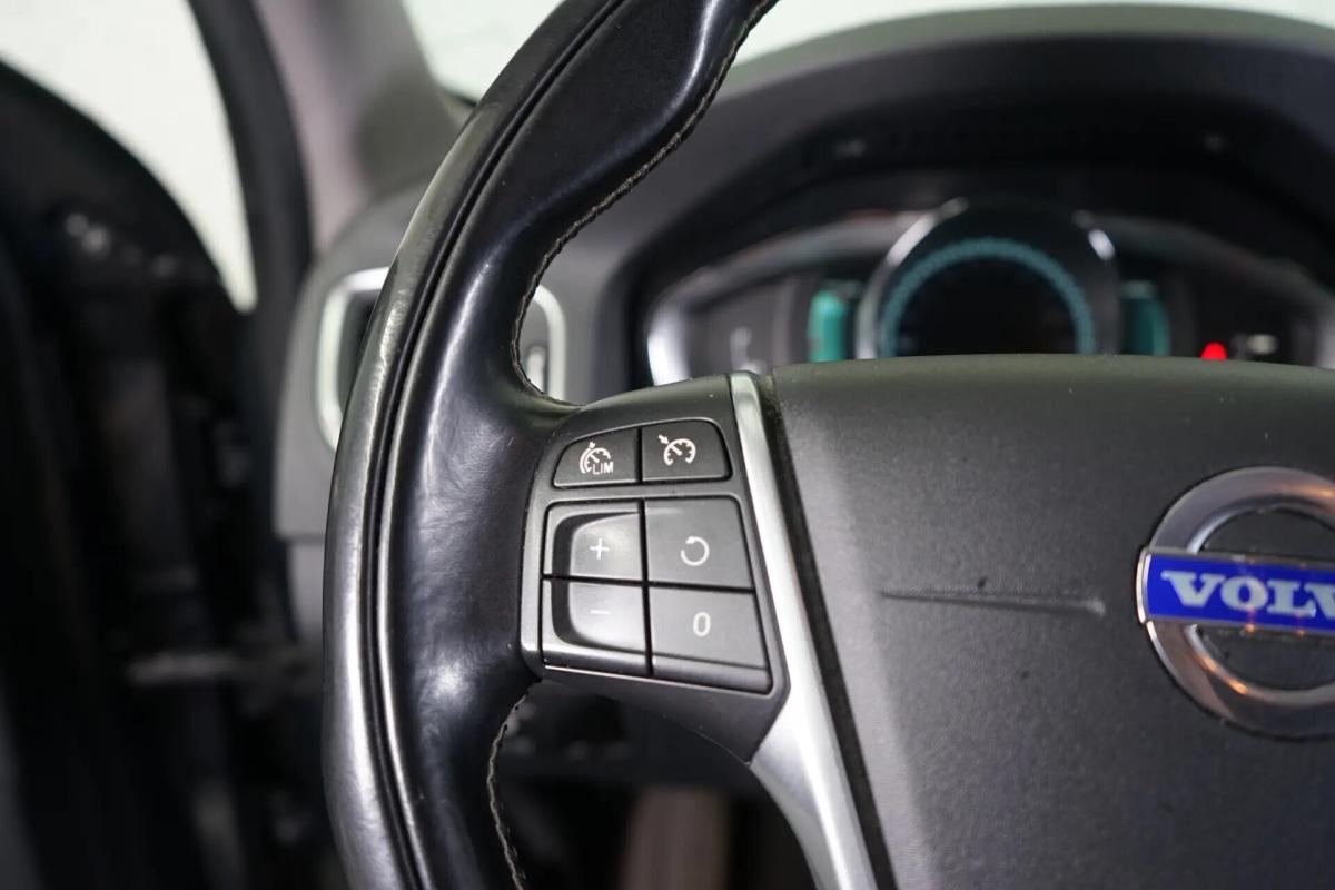 volvo-v60-2014-hibrido-a-diesel-2400cc