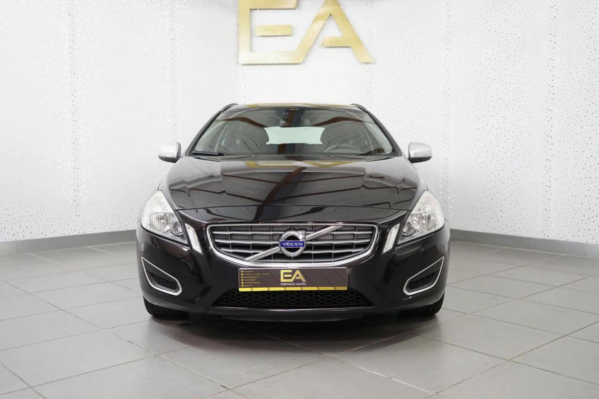 volvo-v60-2012-diesel-1560cc