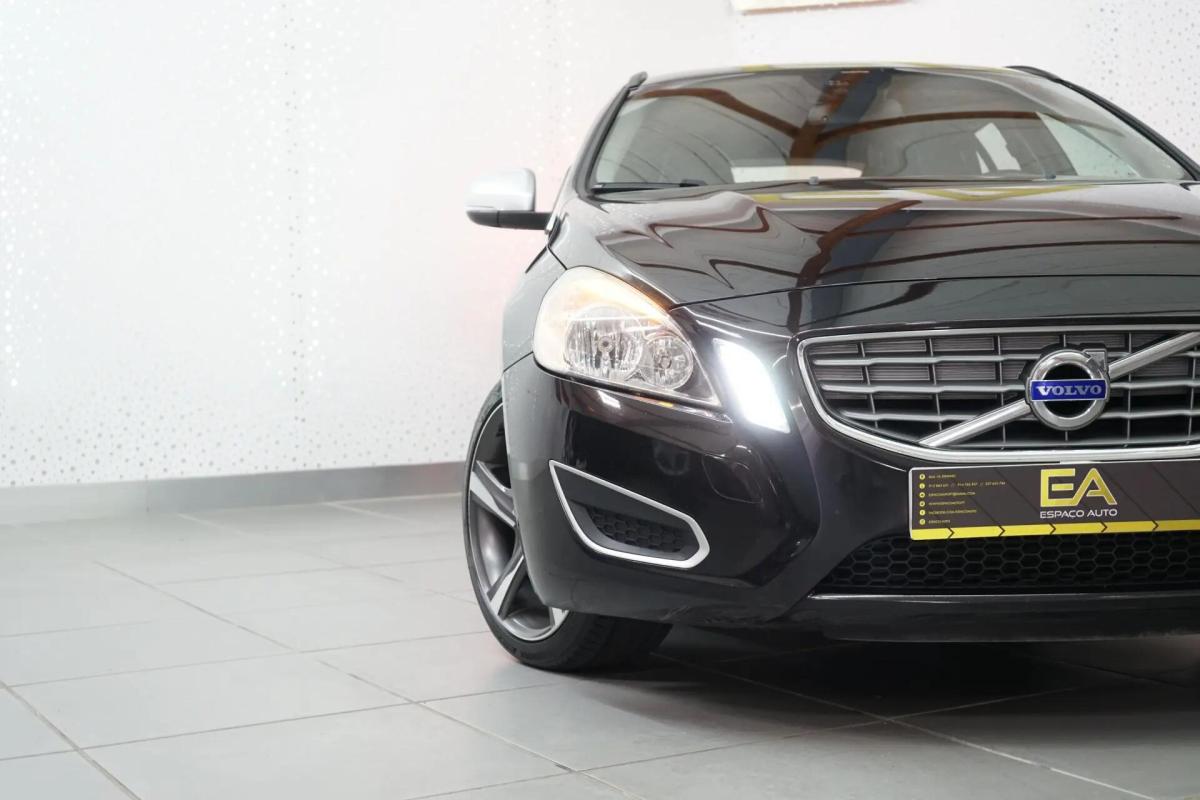 volvo-v60-2012-diesel-1560cc