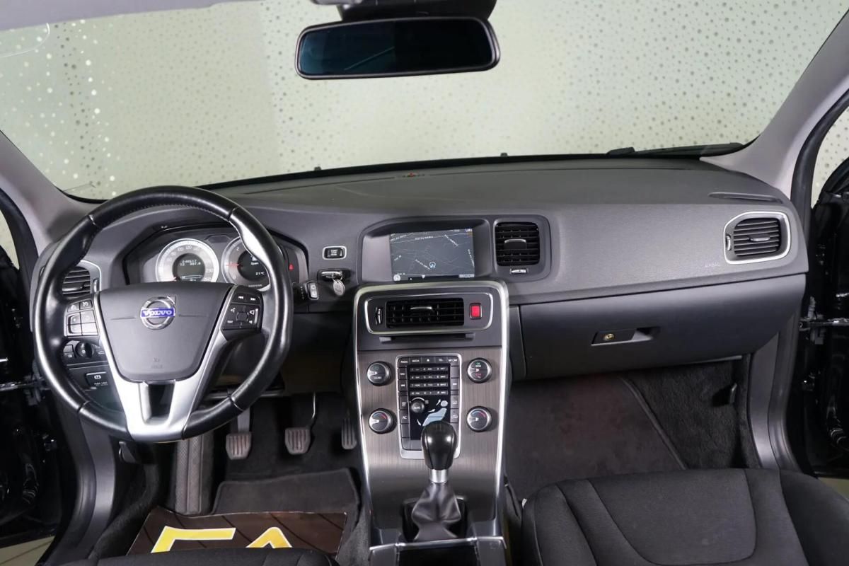 volvo-v60-2012-diesel-1560cc