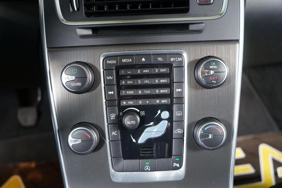 volvo-v60-2012-diesel-1560cc
