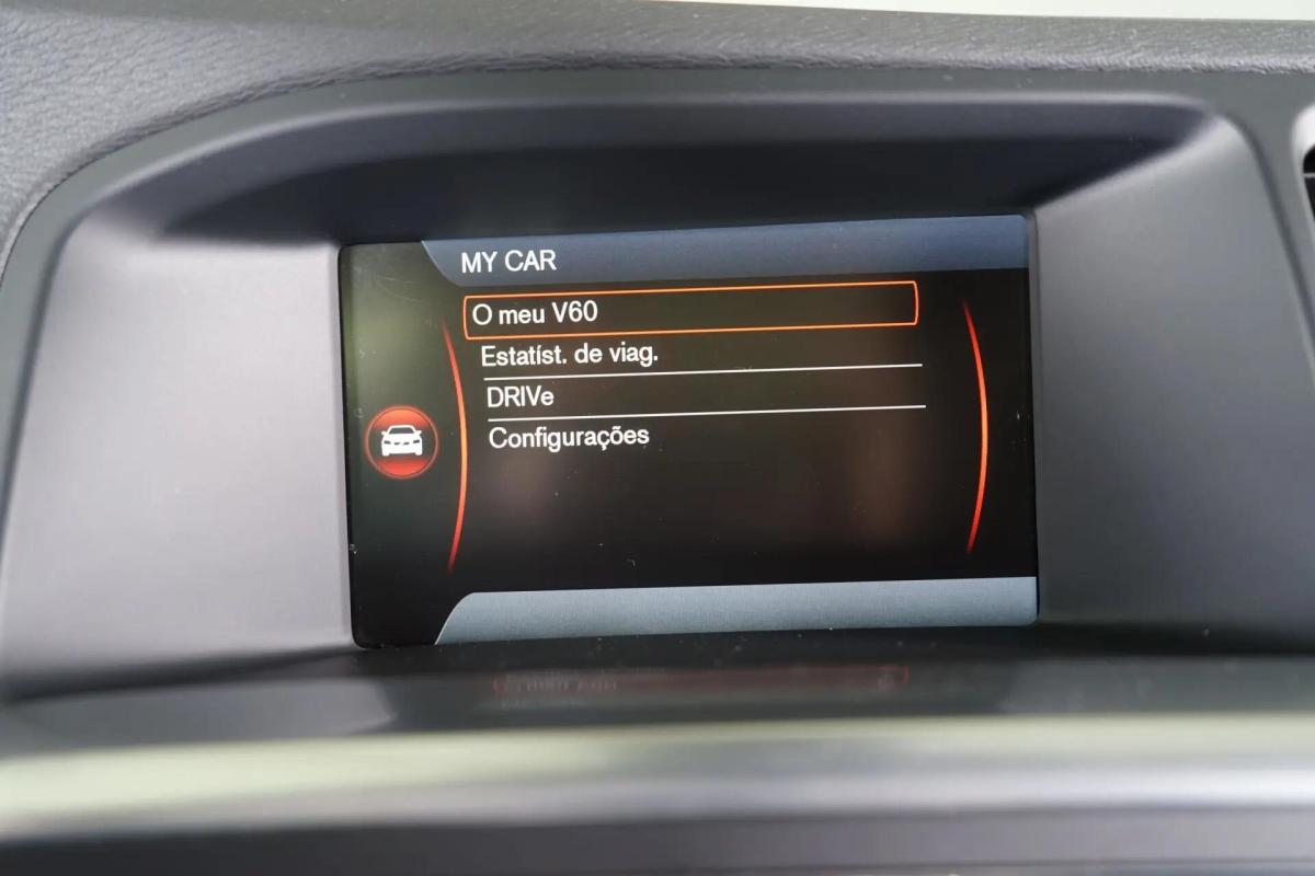 volvo-v60-2012-diesel-1560cc