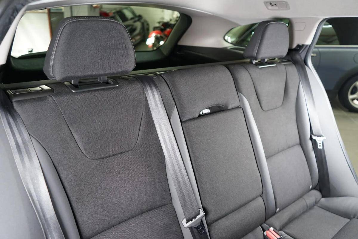 volvo-v60-2012-diesel-1560cc