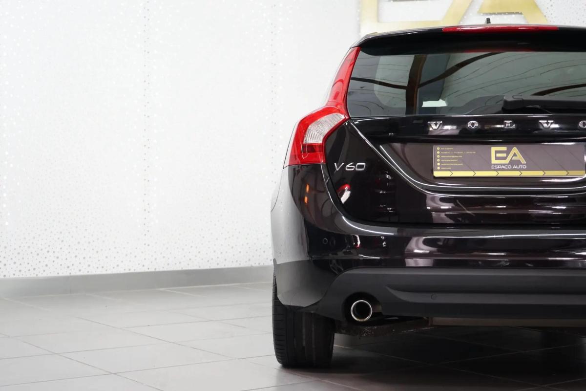 volvo-v60-2012-diesel-1560cc