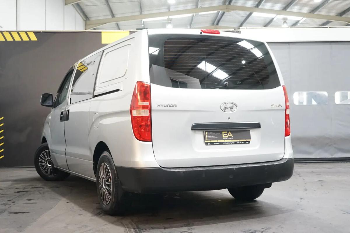 hyundai-h-1-2010-diesel-2497cc