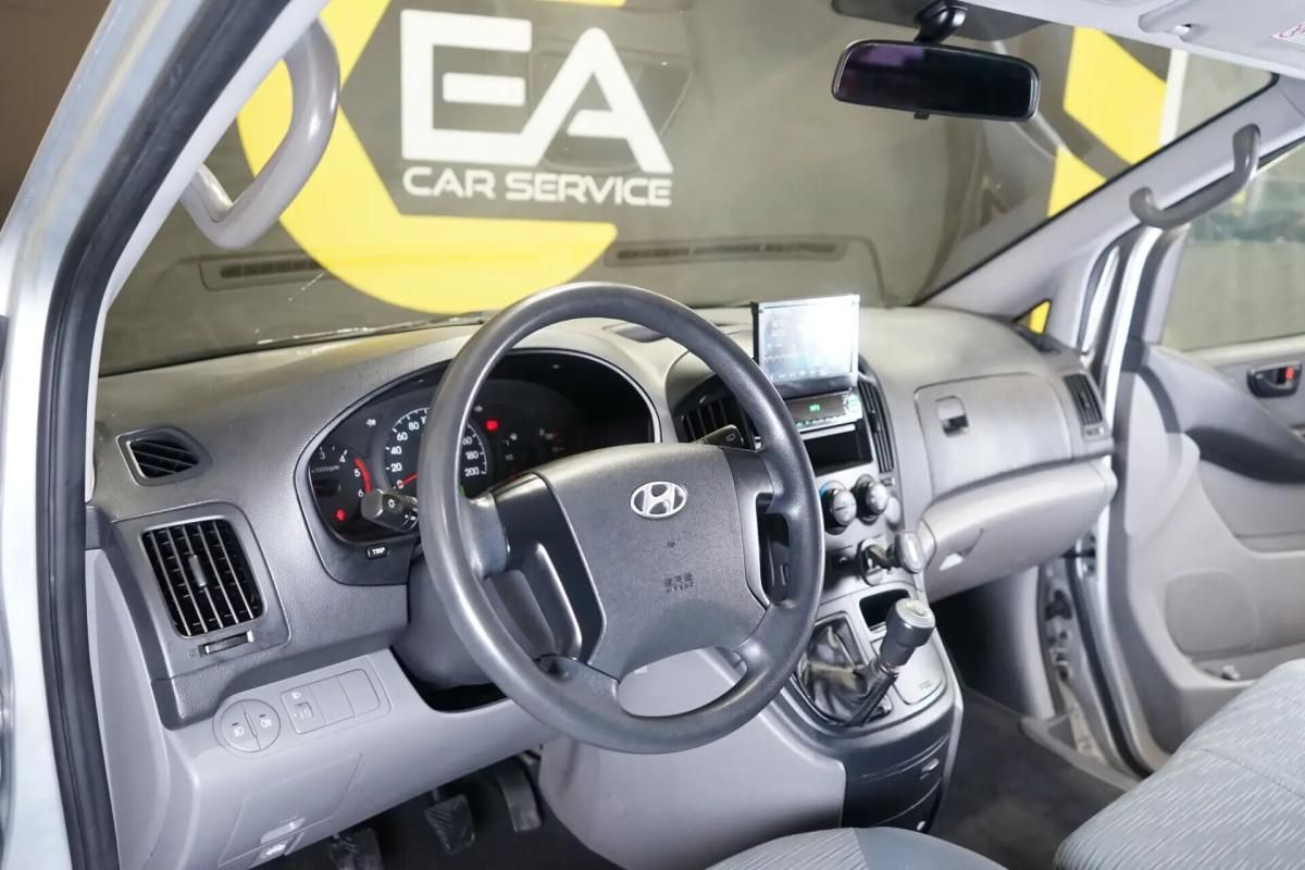 hyundai-h-1-2010-diesel-2497cc