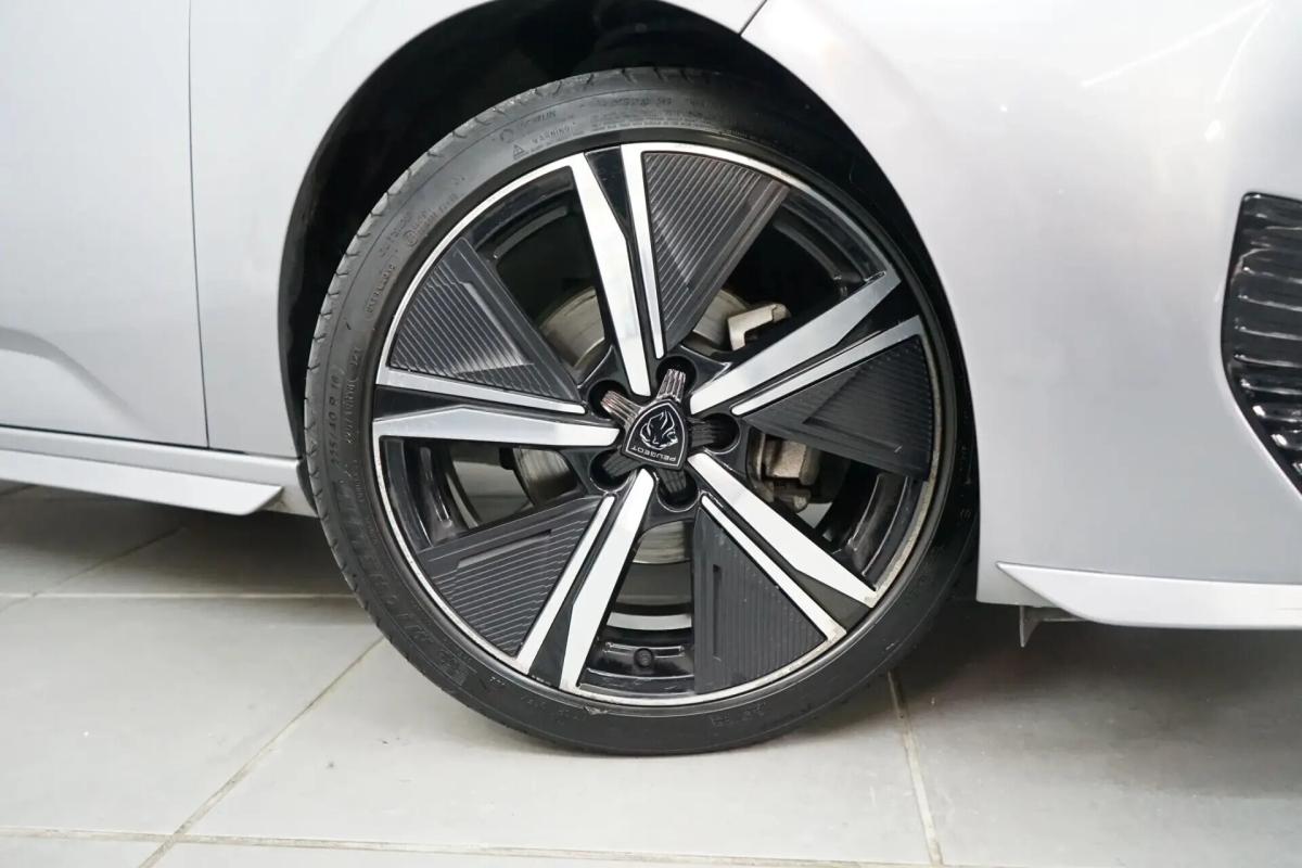 peugeot-308-2022-gasolina-1199cc