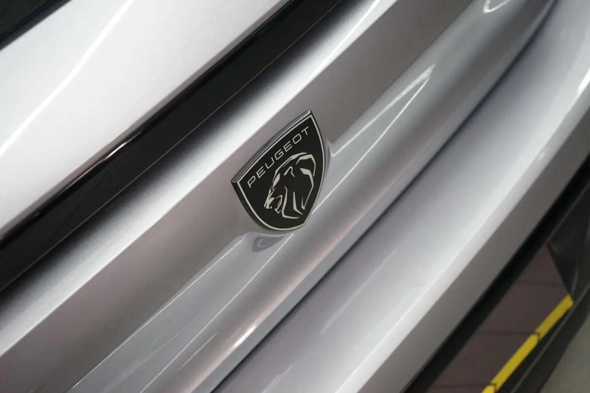 peugeot-308-2022-gasolina-1199cc