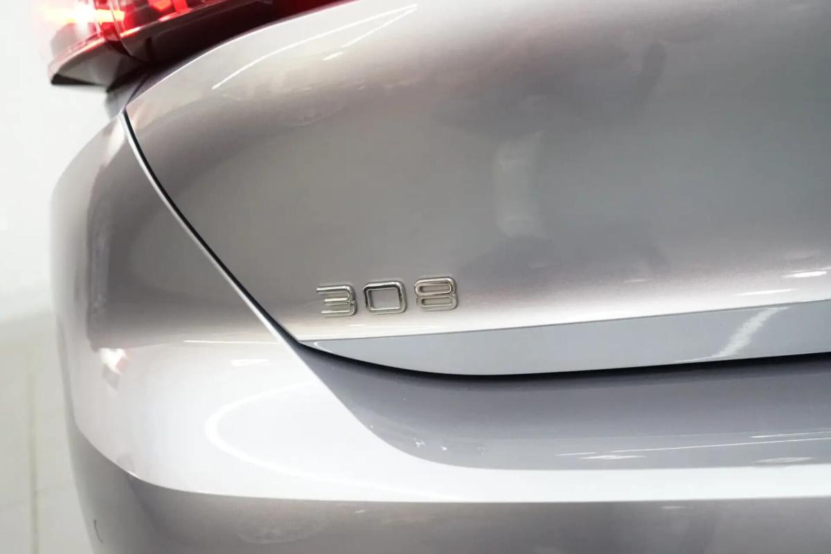 peugeot-308-2022-gasolina-1199cc