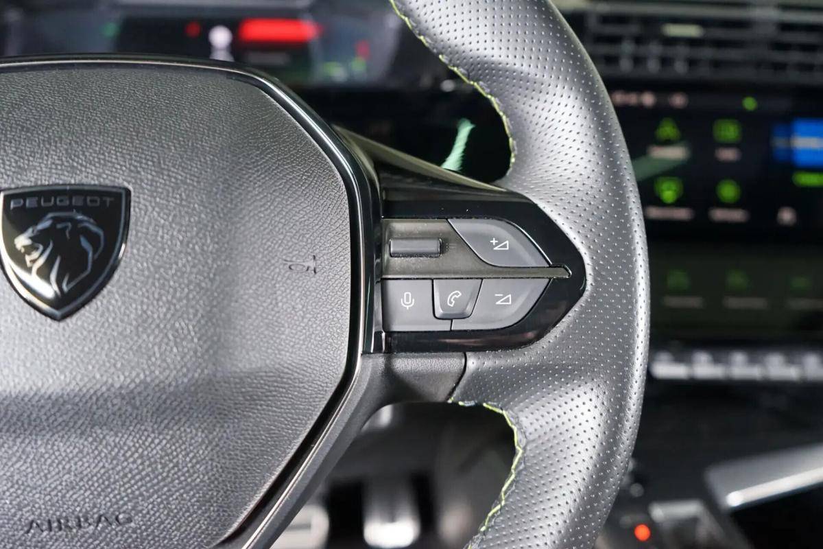 peugeot-308-2022-gasolina-1199cc
