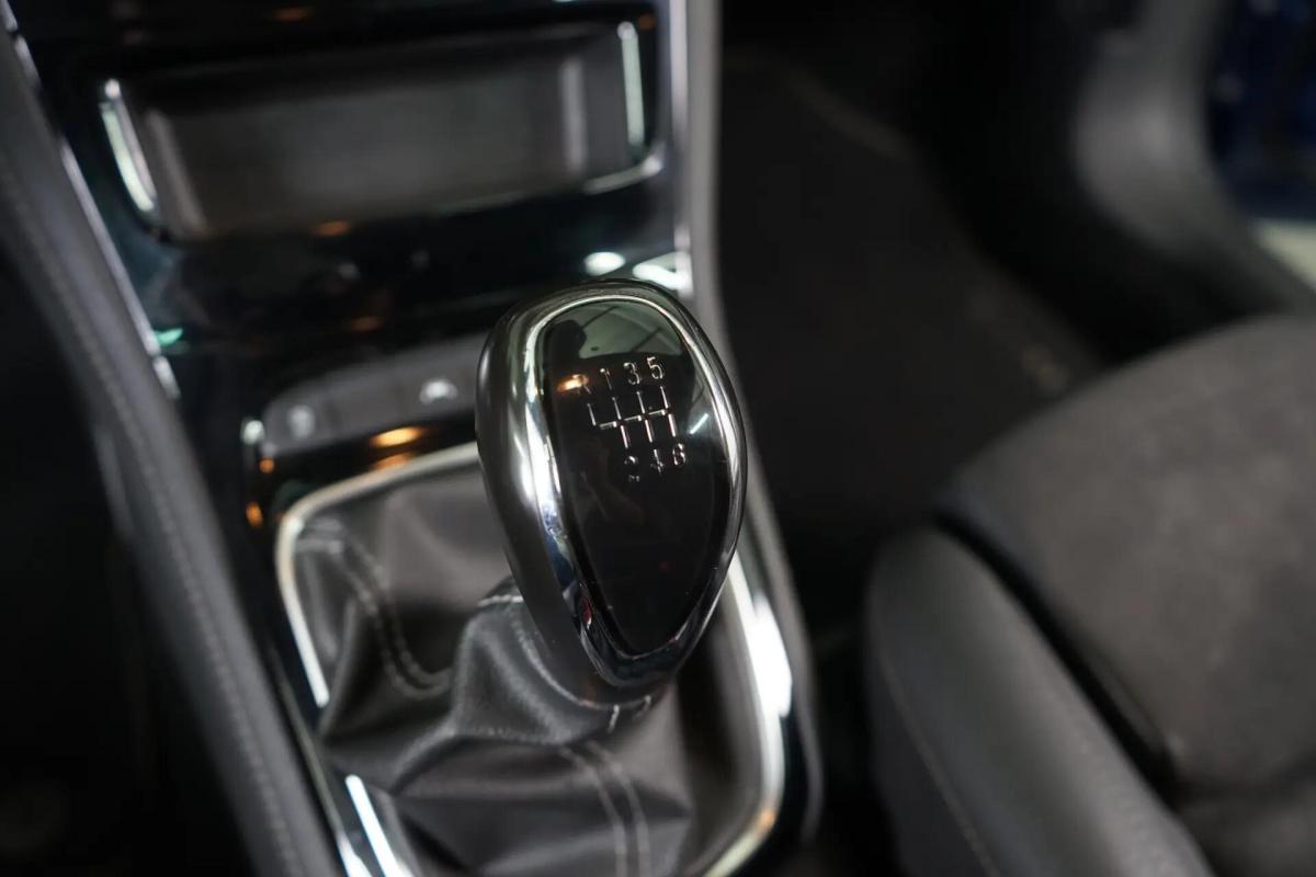 opel-astra-sport-tourer-2020-gasolina-1199cc