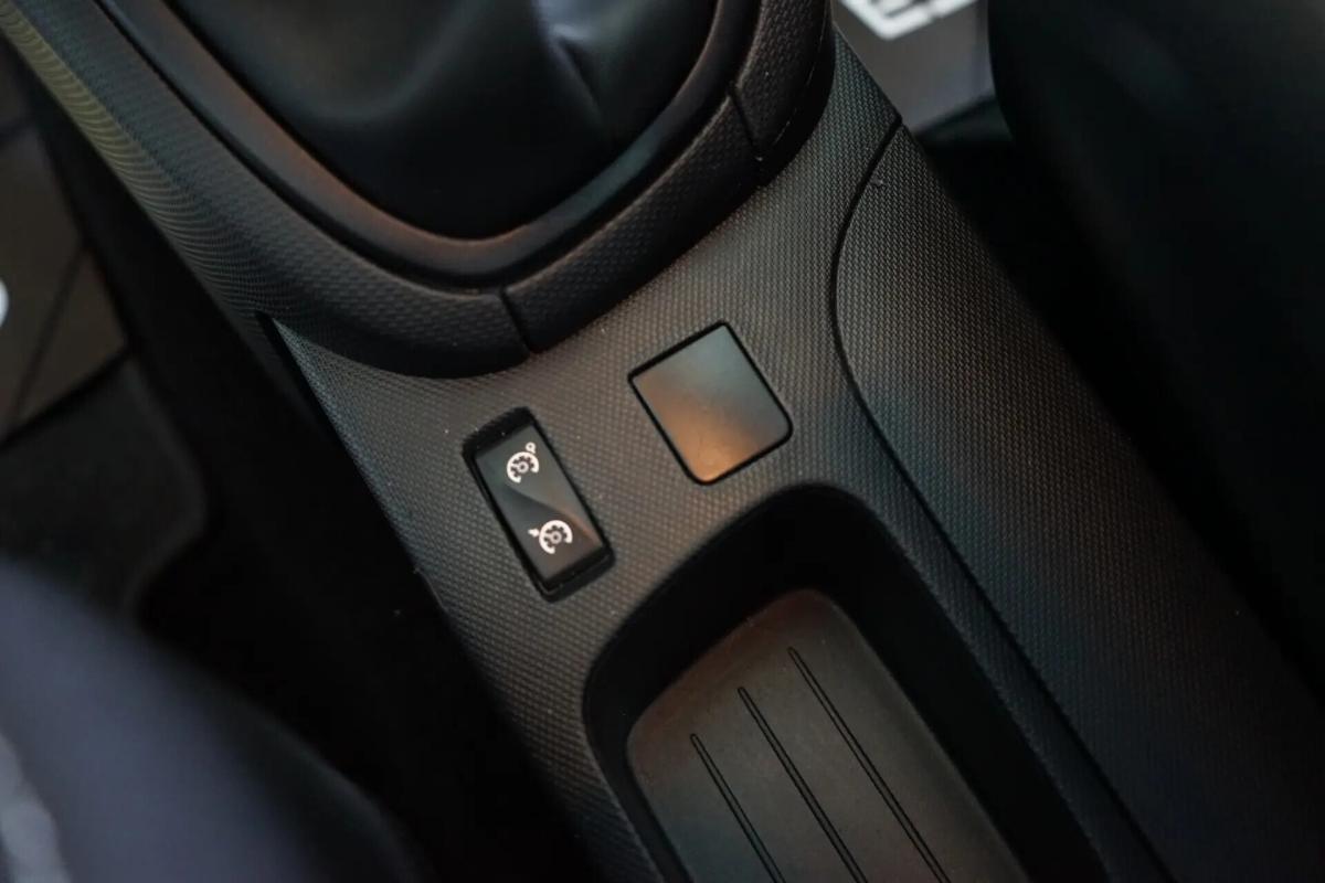renault-clio-2014-gasolina-898cc