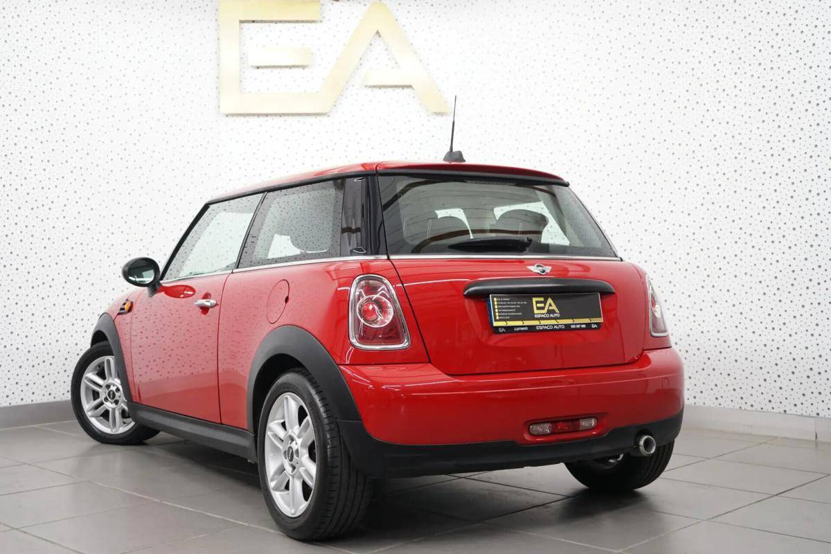 mini-cooper-d-2011-diesel-1560cc