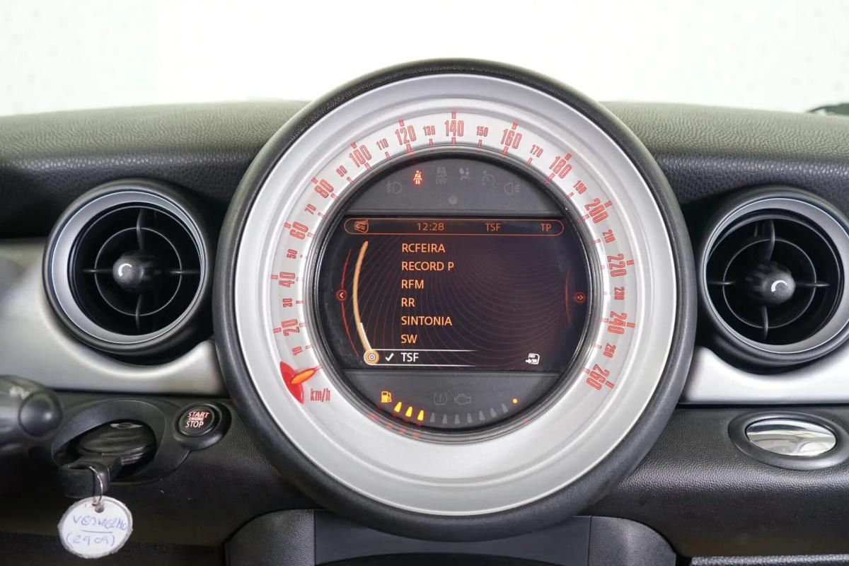 mini-cooper-d-2011-diesel-1560cc