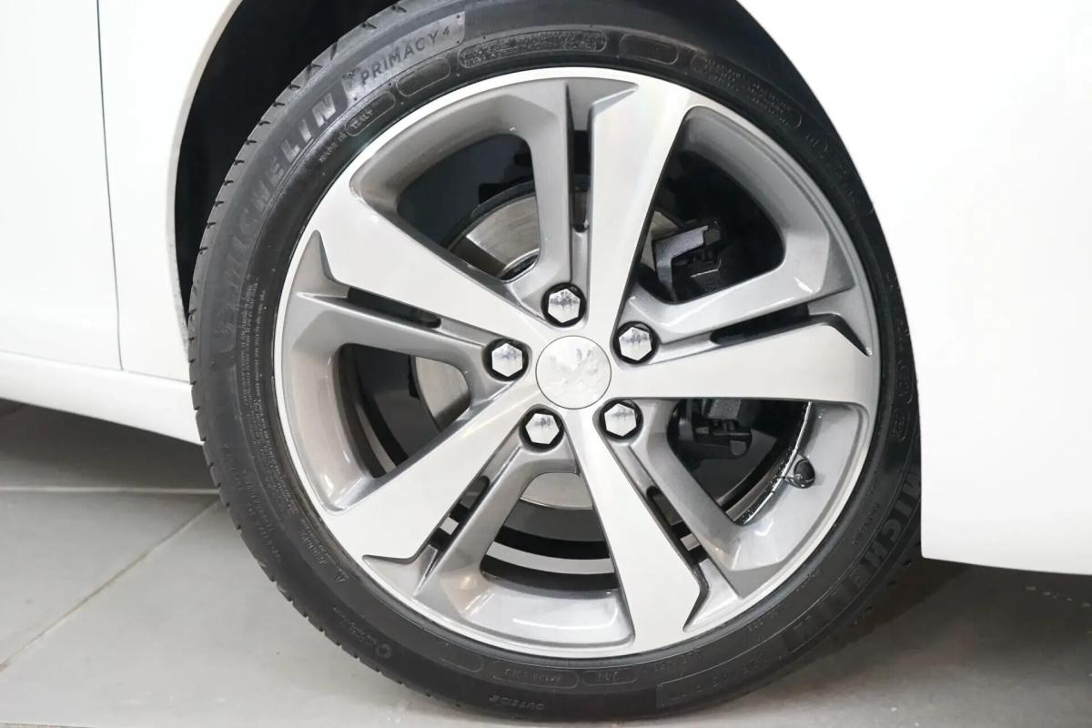 peugeot-308-sw-2014-diesel-1560cc