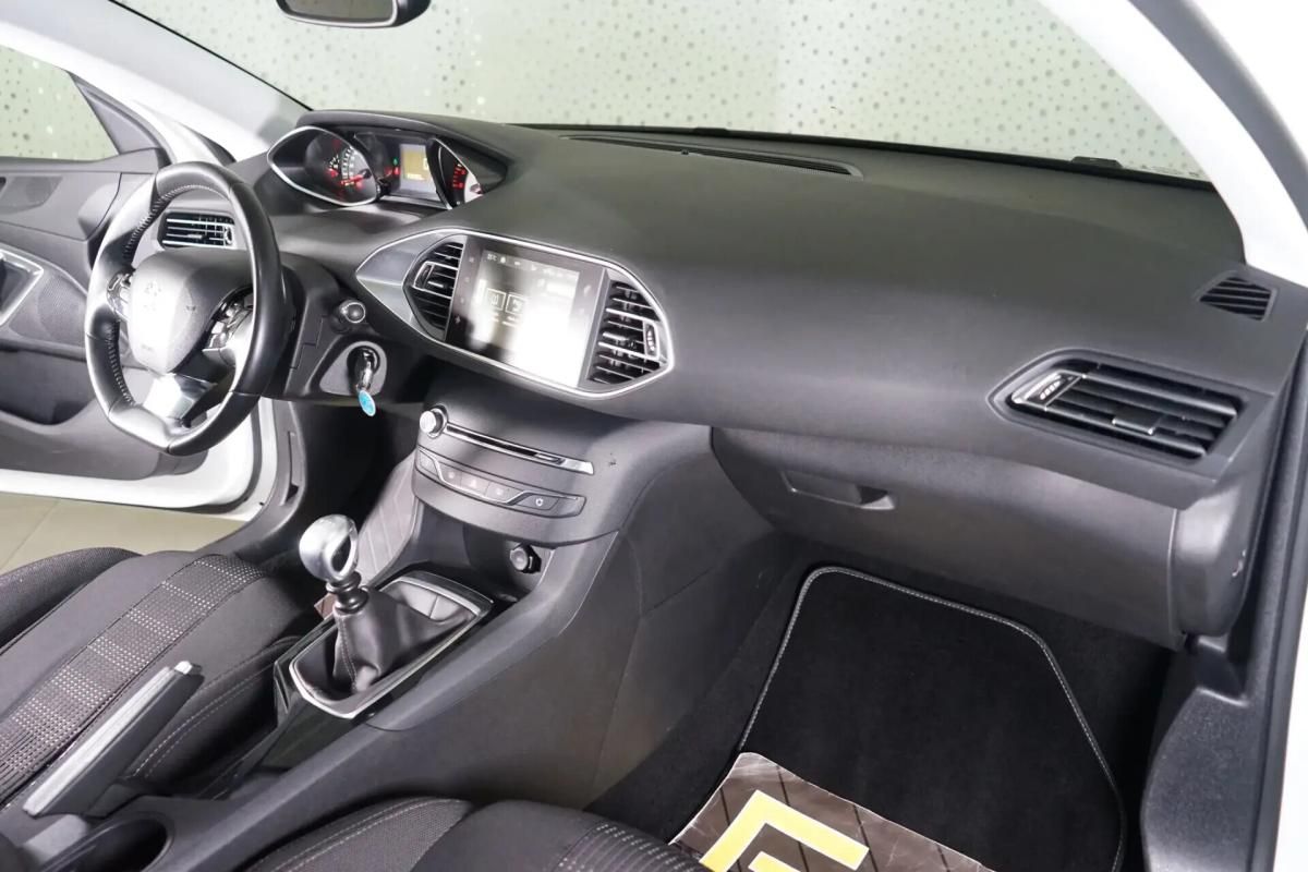peugeot-308-sw-2014-diesel-1560cc