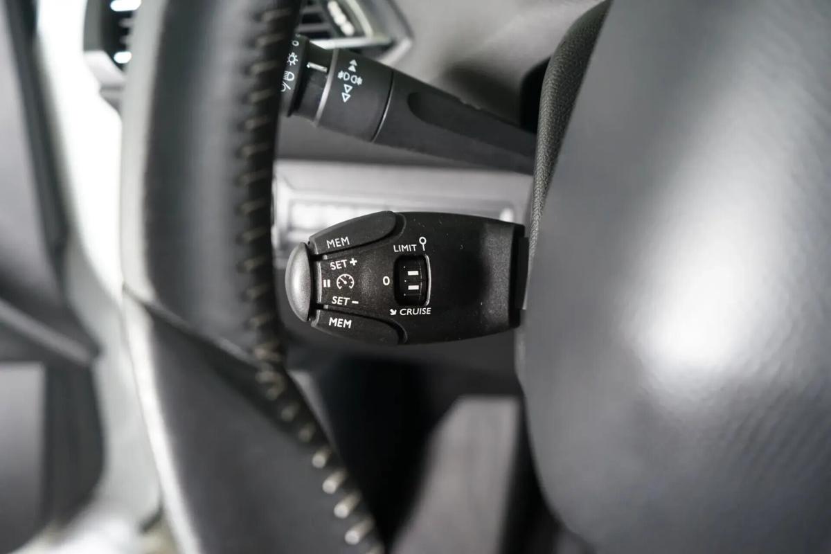 peugeot-308-sw-2014-diesel-1560cc