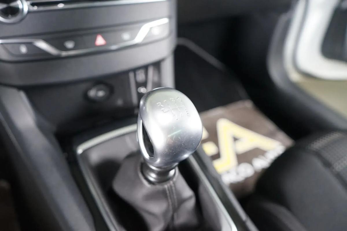 peugeot-308-sw-2014-diesel-1560cc