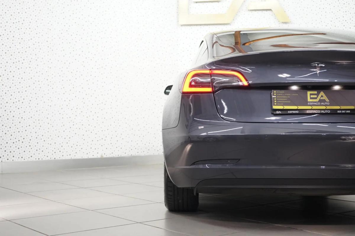 tesla-model-3-2019-eletrico-0cc
