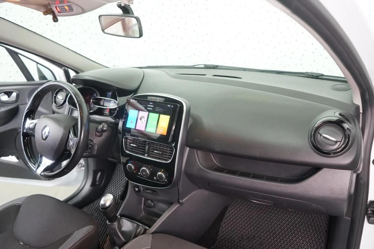 renault-clio-sport-tourer-2022-diesel-1461cc