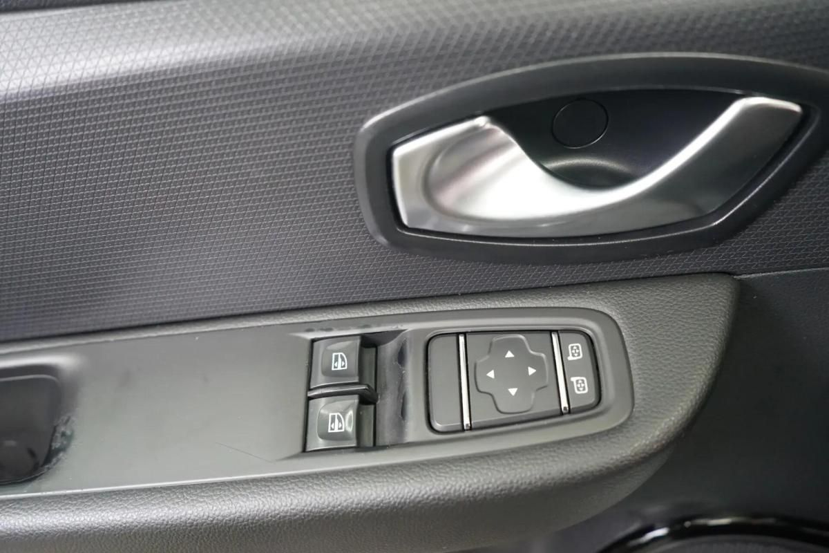 renault-clio-sport-tourer-2022-diesel-1461cc