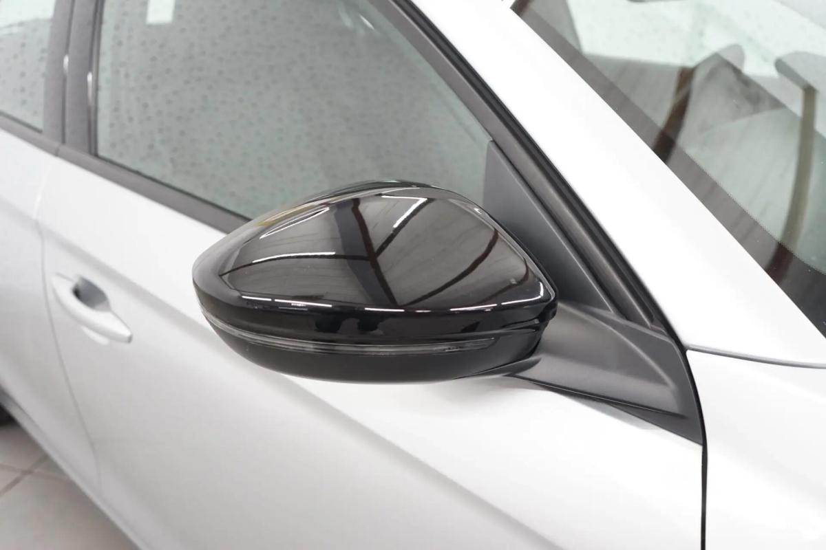 opel-corsa-2023-gasolina-1199cc