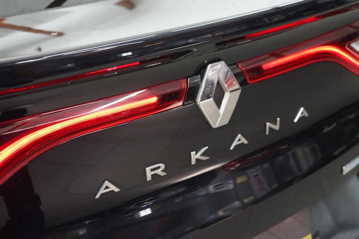 renault-arkana-2022-hibrido-a-gasolina-1598cc