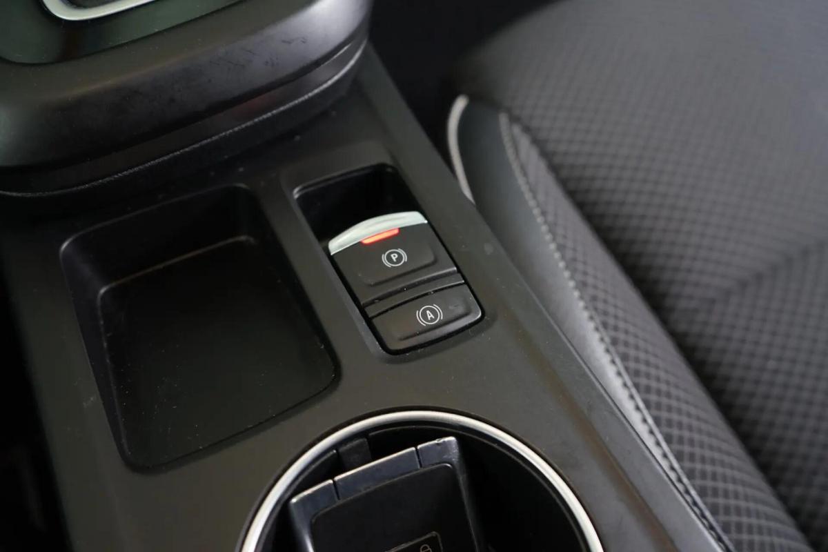 renault-arkana-2022-hibrido-a-gasolina-1598cc