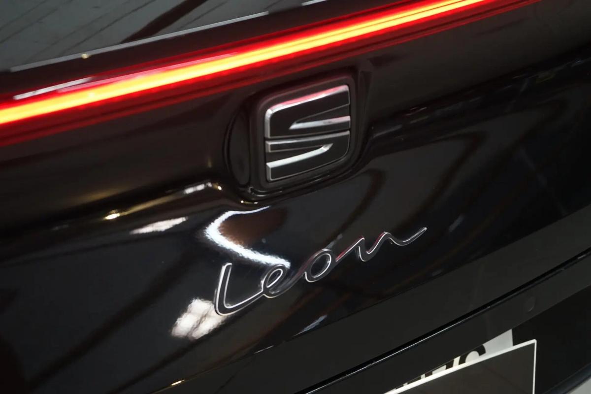 seat-leon-st-2022-gasolina-999cc