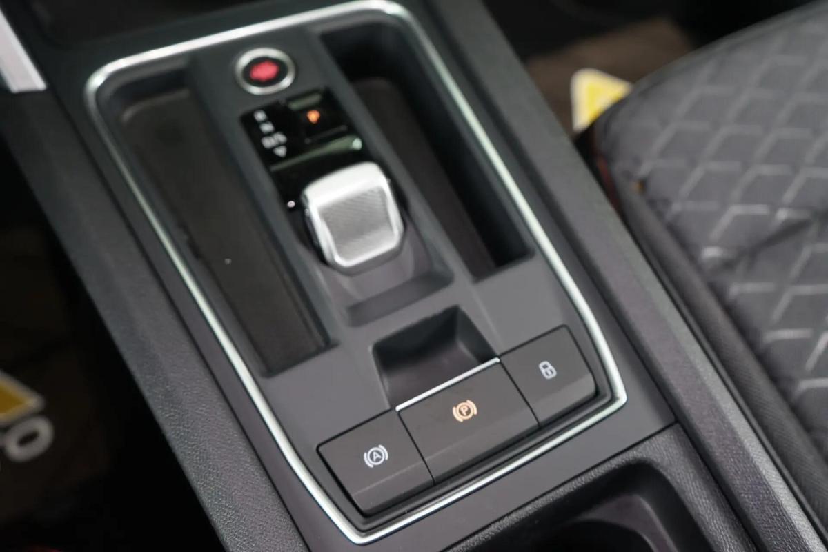seat-leon-st-2022-gasolina-999cc