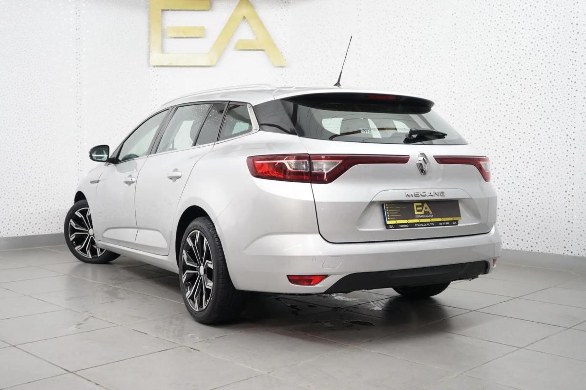 renault-megane-sport-tourer-2017-diesel-1461cc