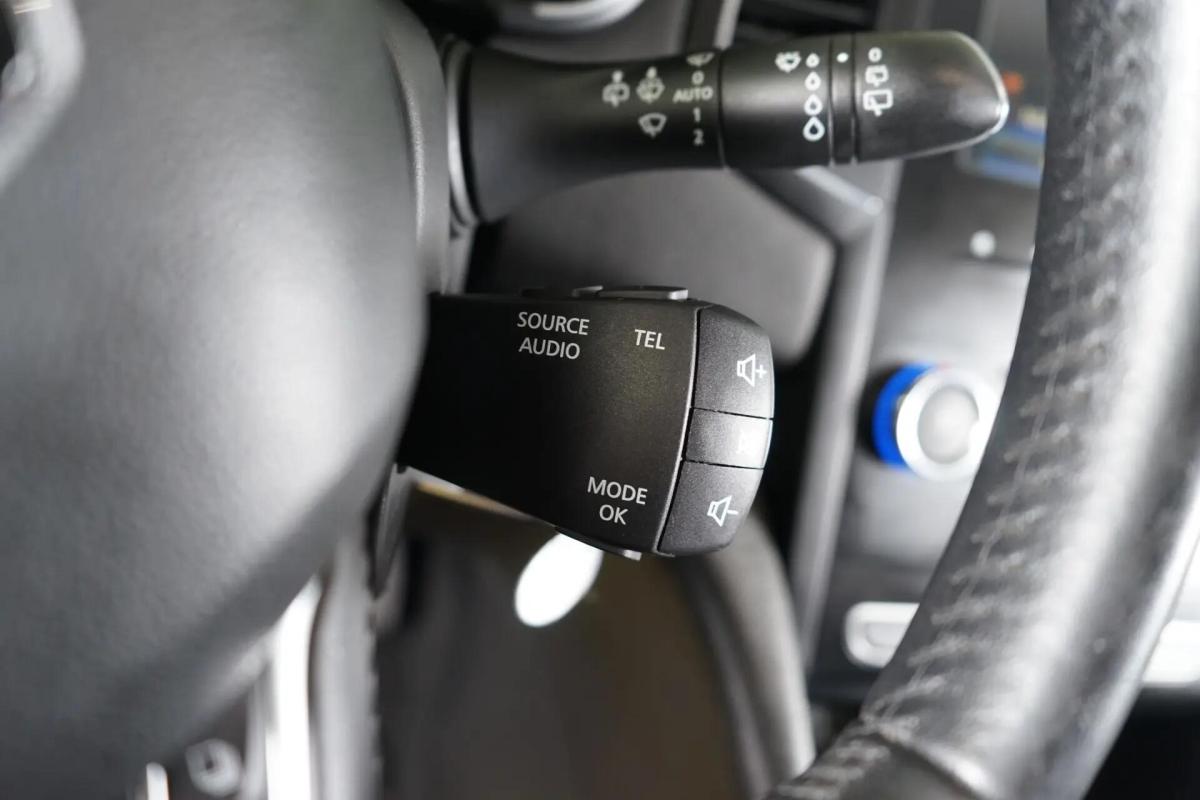renault-megane-sport-tourer-2017-diesel-1461cc