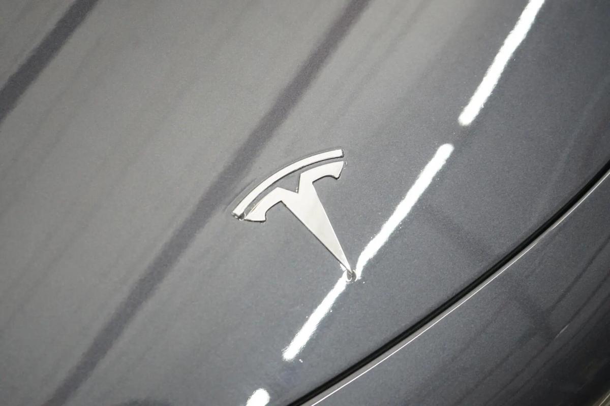 tesla-model-3-2019-eletrico-0cc