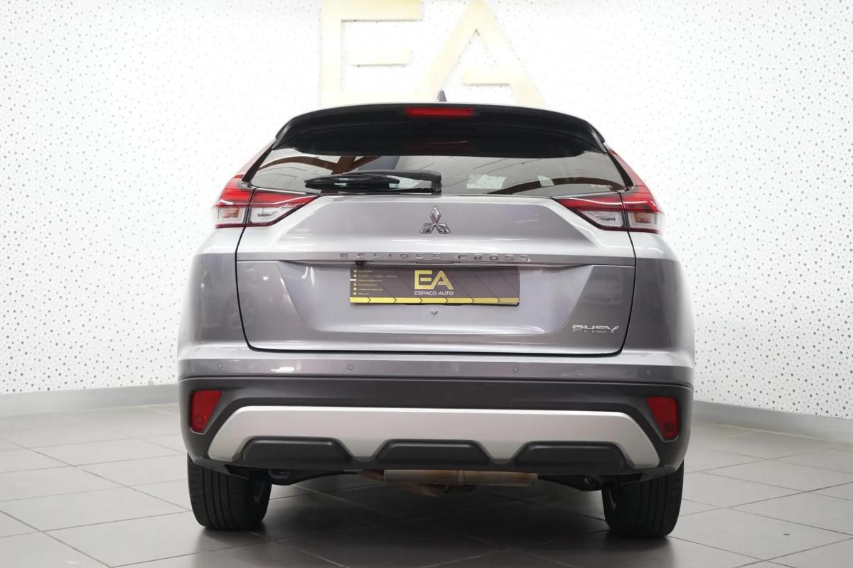 mitsubishi-eclipse-cross-2022-hibrido-a-gasolina-2360cc