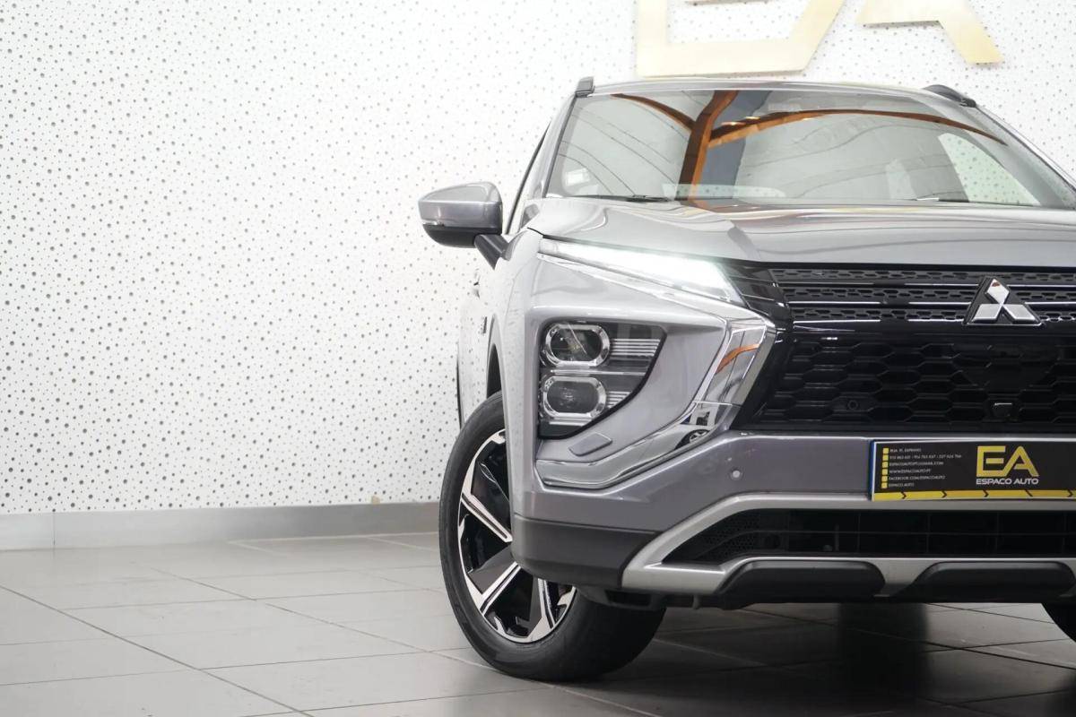 mitsubishi-eclipse-cross-2022-hibrido-a-gasolina-2360cc