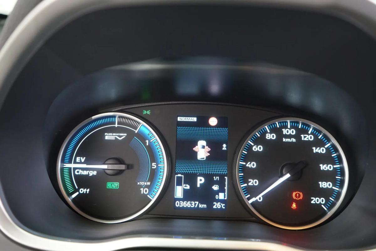 mitsubishi-eclipse-cross-2022-hibrido-a-gasolina-2360cc
