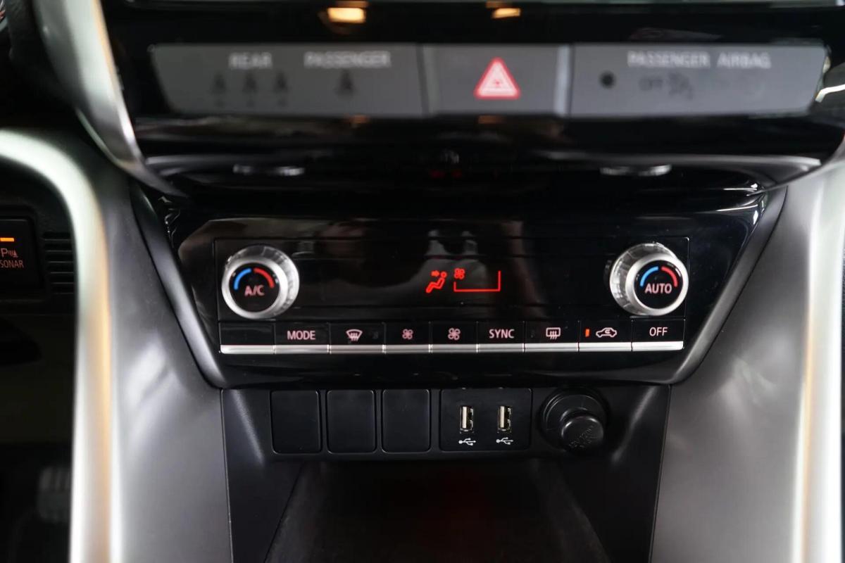 mitsubishi-eclipse-cross-2022-hibrido-a-gasolina-2360cc