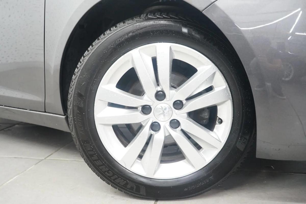 peugeot-308-sw-2019-gasolina-1199cc